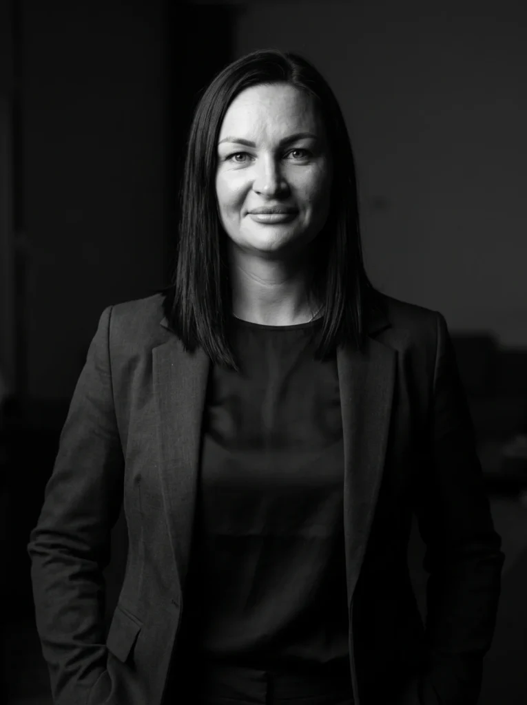 Anna Alekseeva — agjent imobiliar në Shqipëri, Lemexi