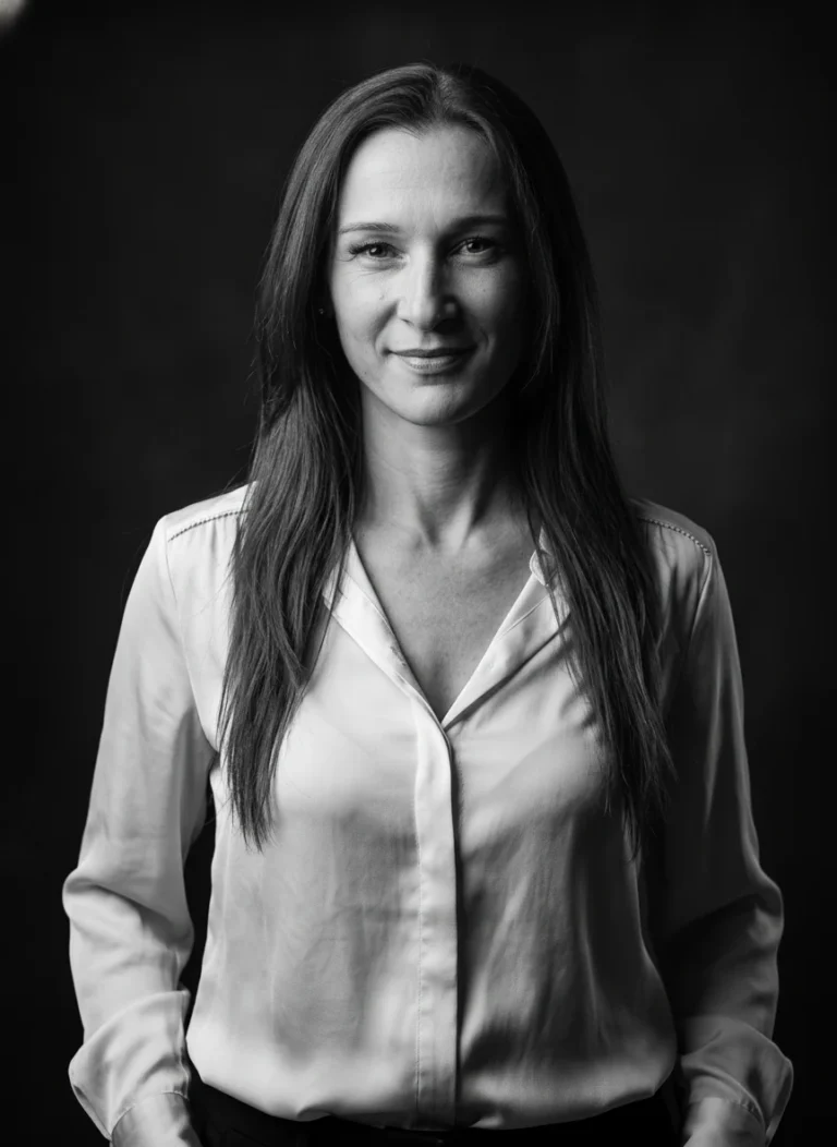 Olena Seminkova — agjent imobiliar në Shqipëri, Lemexi