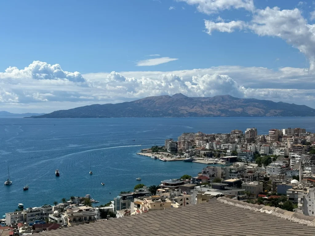 Penthouse i një kati të tërë me horizont të pafund deti
