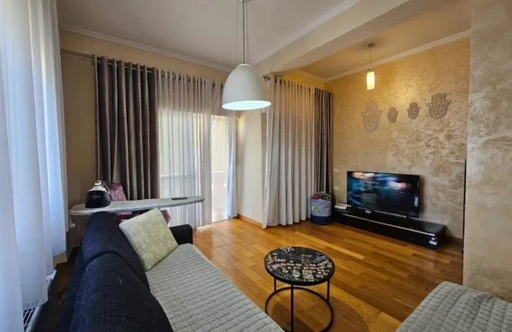 Apartament në zemër të Tiranës me ashensor — hapi i parë drejt shtëpisë suaj