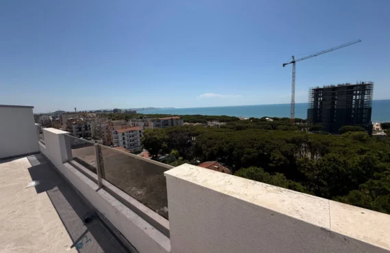 Penthouse 2+1 me Tarracë Panoramike dhe Pamje nga Deti — Golem, Miami Beach