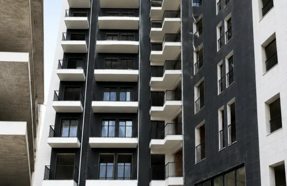 Apartament 1+1 pranë Marinës së Vlorës
