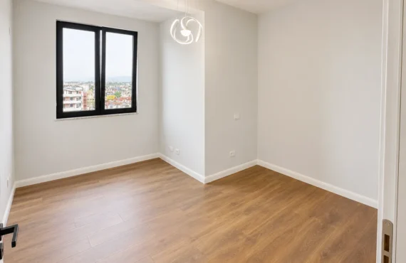 Apartament 2+1 Plotësisht i Renovuar për Shitje në Kasa Residence, Durrës
