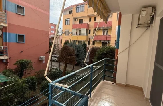 Apartament i ndritshëm me një dhomë gjumi pranë bregdetit