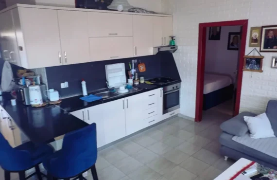 Apartament me pamje nga deti, dy ballkone dhe akses në tarracë