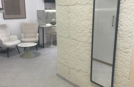 Apartament i mobiluar pranë detit – gati për të jetuar menjëherë