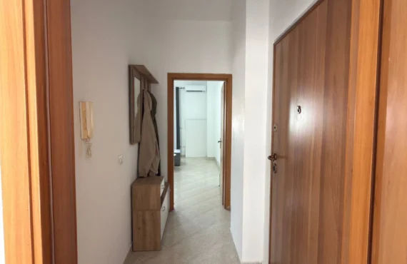 Apartament me pamje nga deti që të mbush çdo dritare