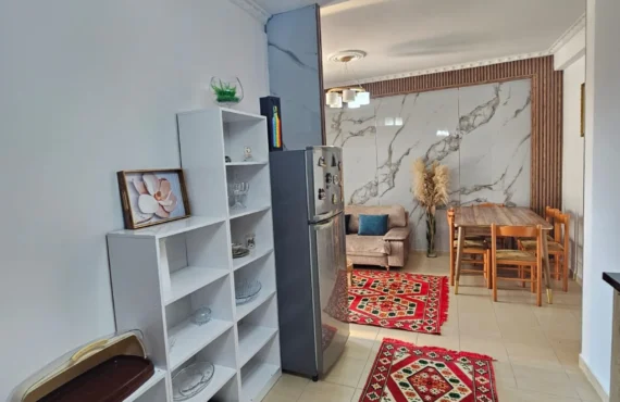 Apartament pranë detit — gati për t'u vendosur