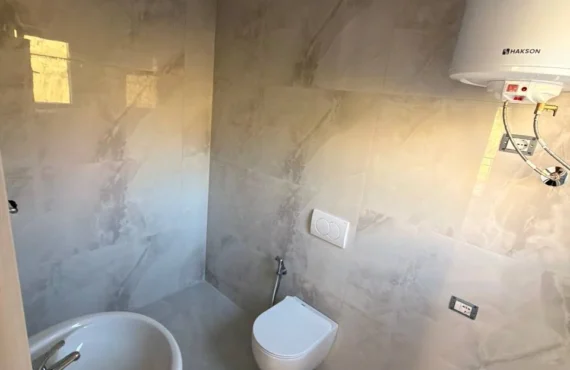 Studio me pamje nga deti — 7 minuta në këmbë nga plazhi