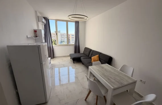 Apartament me pamje deti, një dhomë gjumi, gati për t'u banuar