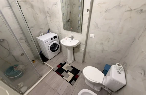 Apartament me pamje deti, një dhomë gjumi, gati për t'u banuar
