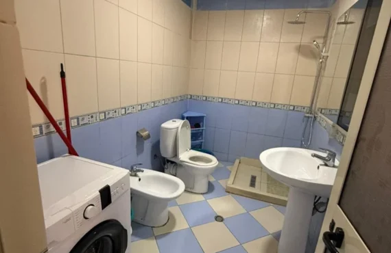 Apartament i mobiluar 70 metra nga deti