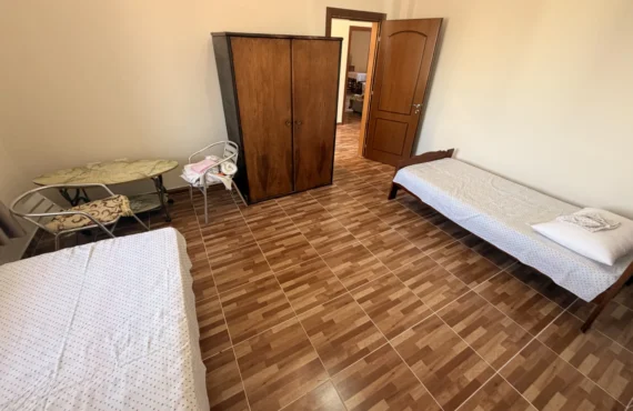 Apartament me pamje nga deti, tarracë dhe ashensor
